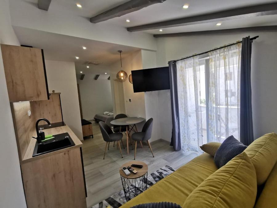New Nikolina 4 Star Apartment Mali Losinj Luaran gambar