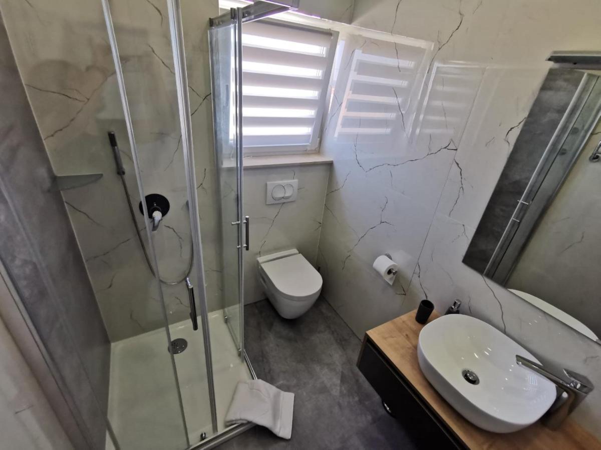 New Nikolina 4 Star Apartment Mali Losinj Luaran gambar